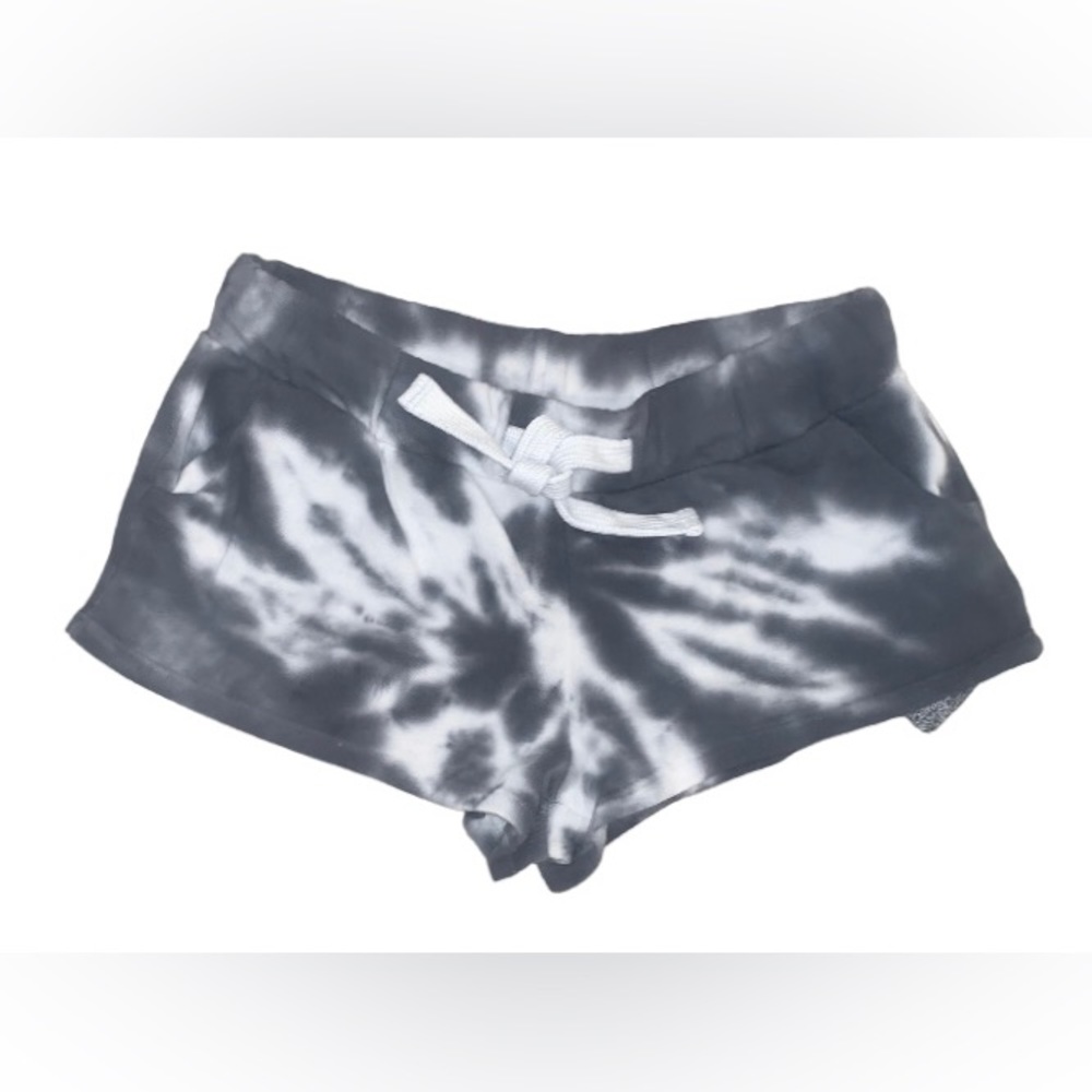 OOTD STYLE 1.5 inch Tie Dye shorts women’s size medium